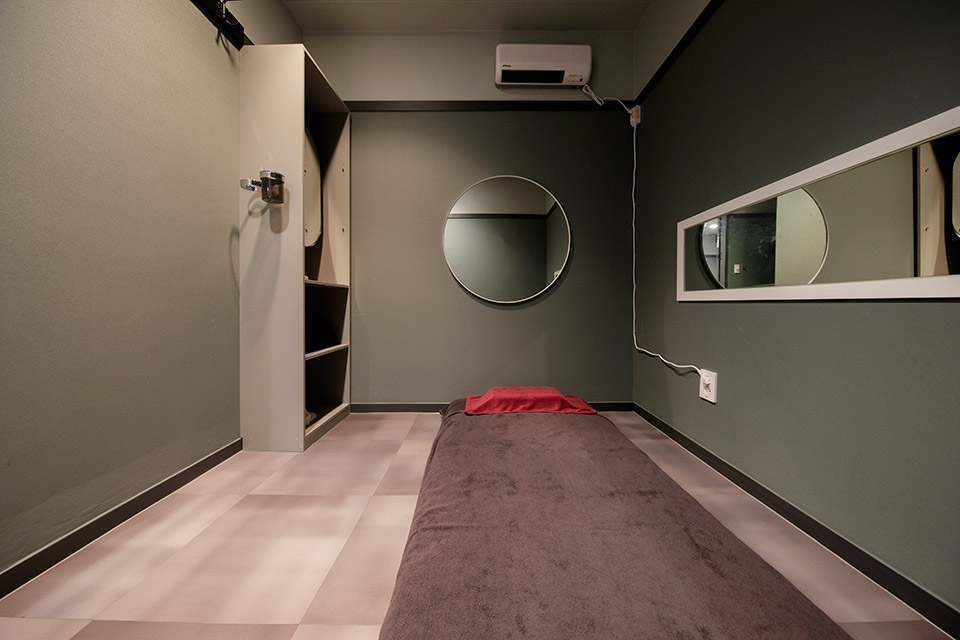 스웨디시 서비스가 제공되는 서현동 퀸테라피 매장 내부 사진