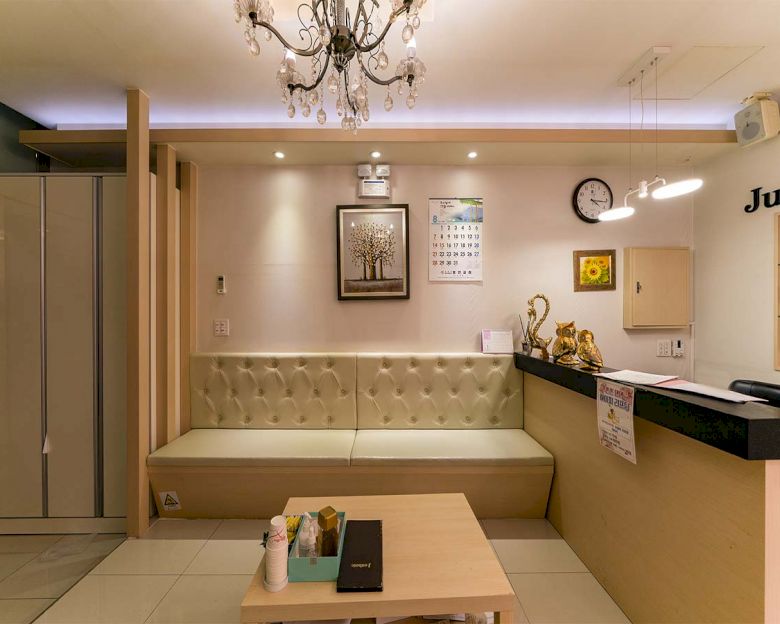 주변 한국마사지 추천 매장 제이에스테틱의 전체적인 인테리어 모습