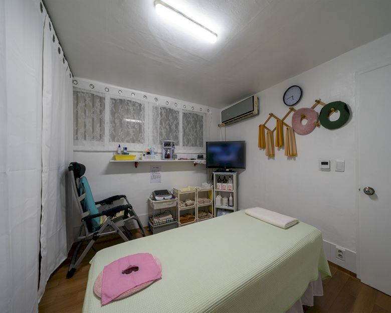 아로마테라피 - 신림동 인근 한국마사지 전문 마사지 매장 전경