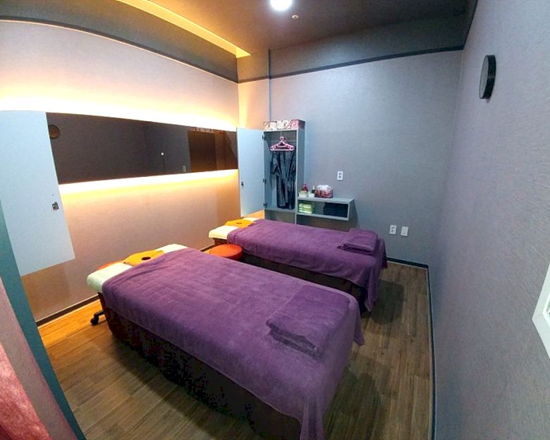 중국마사지 서비스가 제공되는 이의동 황실중국전통마사지 매장 내부 사진