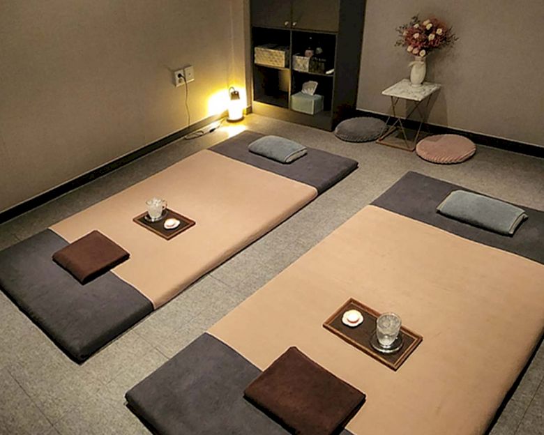 홀릭 - 삼산동 태화강역 인근 주차가능, 샤워가능, 커플실, 단체예약, 남/여공용샵 완비된 마사지 시설