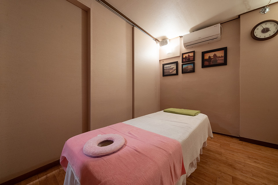 성수역,뚝섬유원지역,건대입구역 주변 성수테라피 매장 주요 시설 및 인테리어 사진