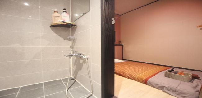 수암동 휴마사지 주차가능, 24시간, 샤워가능, 커플실, 단체예약, 남/여공용샵 완비된 시설 사진