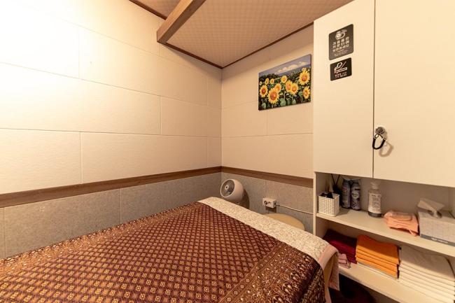 동문동 인근 아로마, 건식/스포츠 서비스가 제공되는 라인스트레칭의 전체 시설