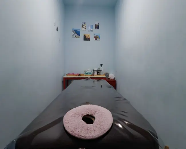 부전동 한국관리사 마사지샵 나마스떼의 쾌적한 관리실 내부 모습