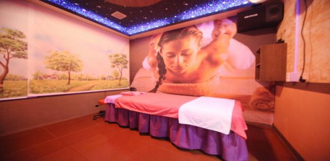 주변 중국마사지 추천 매장 중국전통황실아로마의 전체적인 인테리어 모습