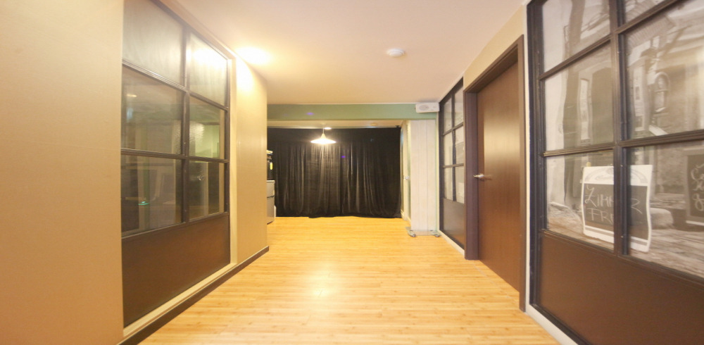 광화문역,시청역,회현역,종각역,명동역,안국역,을지로입구역,을지로3가역,종로3가역,충무로역,을지로4가역 주변 스웨디시 추천 매장 다룸스웨디시의 전체적인 인테리어 모습