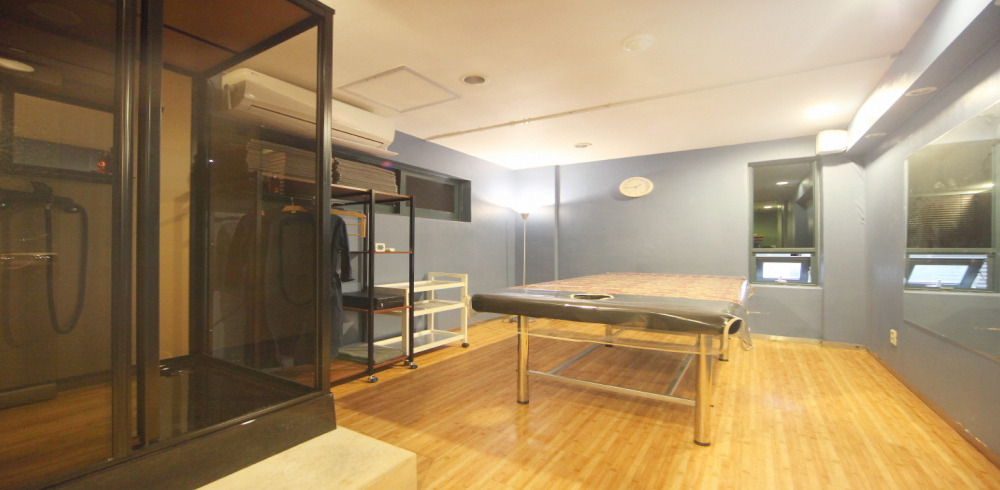 광화문역,시청역,회현역,종각역,명동역,안국역,을지로입구역,을지로3가역,종로3가역,충무로역,을지로4가역 주변 다룸스웨디시 매장 주요 시설 및 인테리어 사진