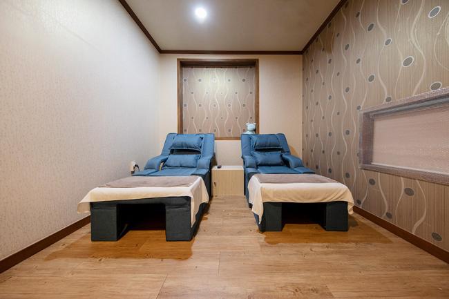 삼산동 중국관리사 마사지샵 황실바디앤풋의 쾌적한 관리실 내부 모습
