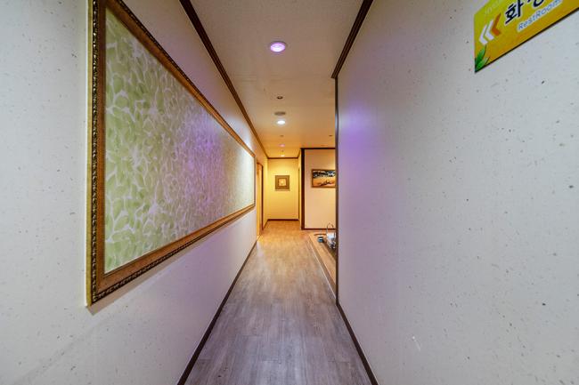 태화강역 인근 중국관리사 마사지 전문 황실바디앤풋의 아늑한 내부 시설 안내