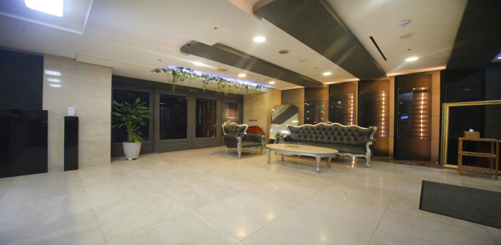 스웨디시 서비스가 제공되는 송도동 1004스웨디시&스파 매장 내부 사진