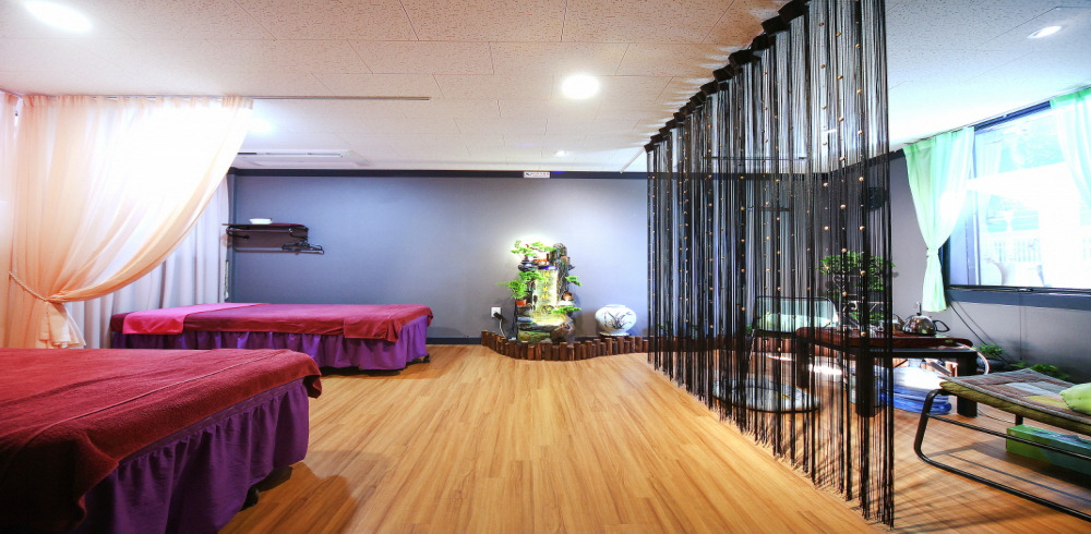 능평동 인근 마사지 잘하는 곳 수기명가마사지 청결하게 관리된 내부 시설