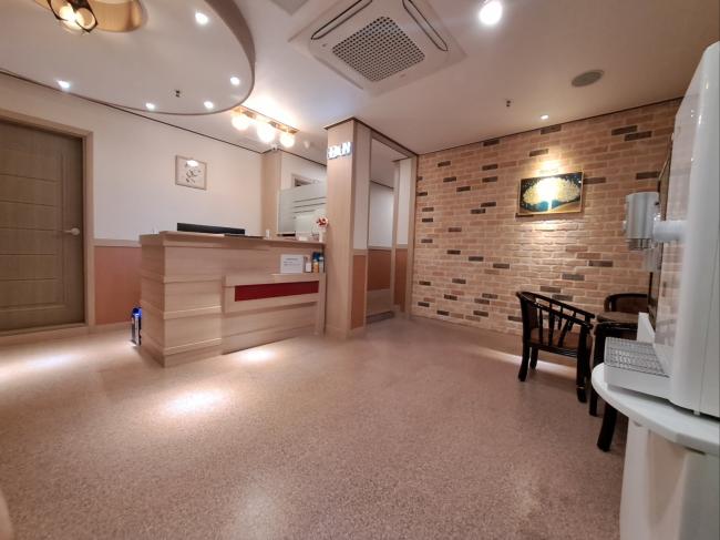 창조페이스바디 - 반석동 반석역,지족역 인근 한국마사지 전문 마사지 매장 전경