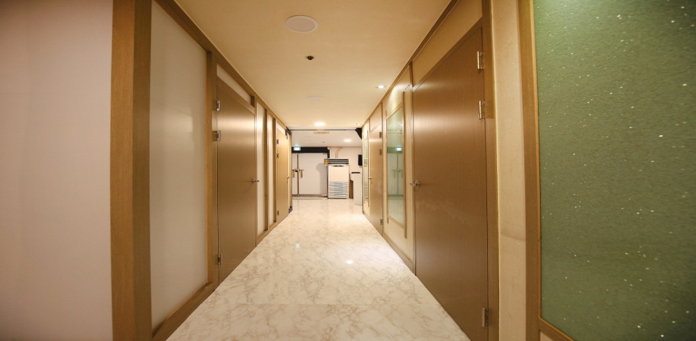 트렌드스웨디시 - 금오동 새말역,경기도청북부청사역,효자역 인근 주차가능, 샤워가능, 커플실, 수면가능, 단체예약 완비된 마사지 시설