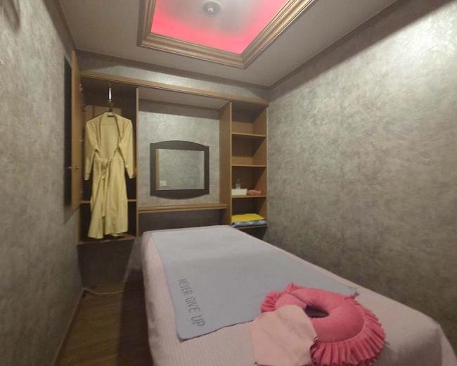 매학리 한국마사지 전문 유아로마의 깔끔하고 정돈된 내부 전경