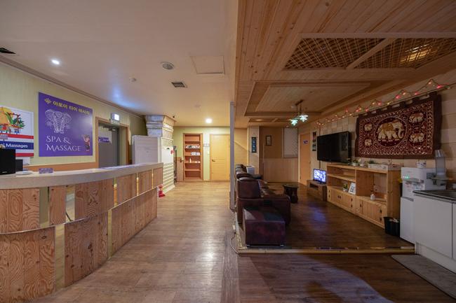 반야월역,각산역에 위치한 타이, 아로마 서비스 가능 아로이타이마사지 시설