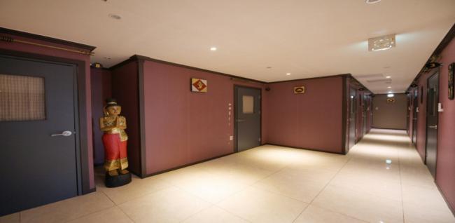 안락동 한국관리사, 태국관리사 마사지샵 타이365의 쾌적한 관리실 내부 모습