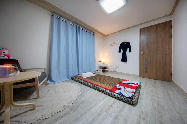 태국마사지 서비스가 제공되는 덕신리 스마일타이 매장 내부 사진