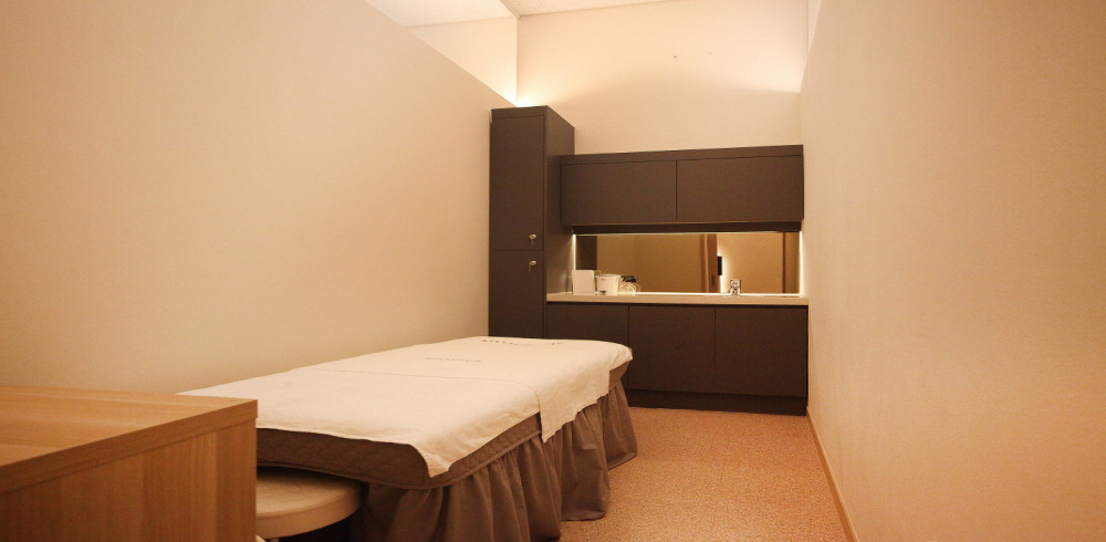 마곡동 한국마사지 전문 우하뷰티랩스킨의 깔끔하고 정돈된 내부 전경