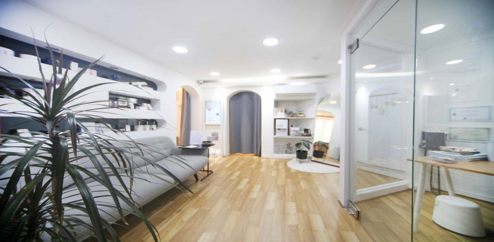 반포역,사평역,신논현역 인근 마사지 잘하는 곳 유라시아 청결하게 관리된 내부 시설