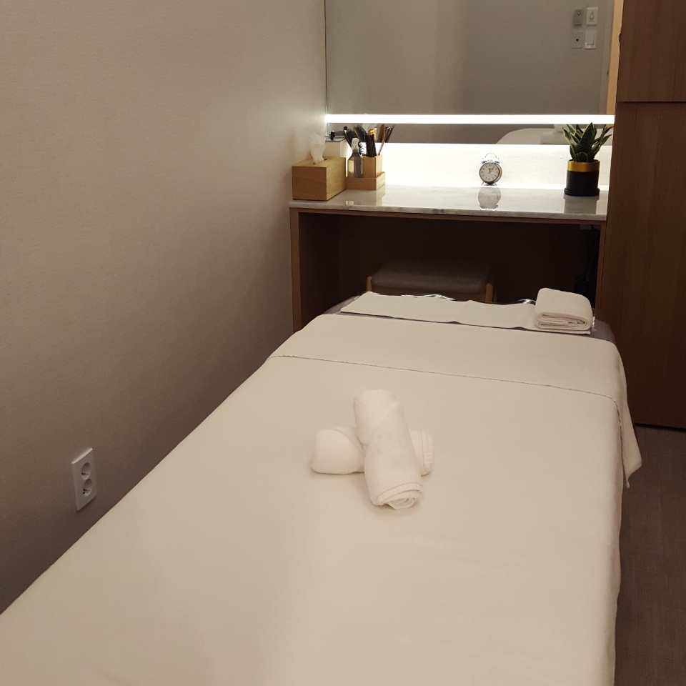 끌레르에스테틱 - 양재동 양재역 인근 산전/산후 전문 마사지 매장 전경