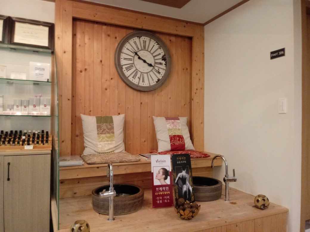 일랑일랑스킨케어 - 방배동 방배역 인근 여성고객우대, 여성전용 완비된 마사지 시설