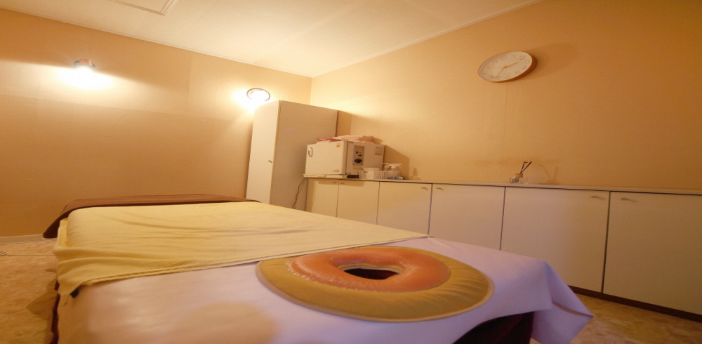 약손아로마 - 성복동 성복역 인근 주차가능, 샤워가능, 커플실, 단체예약, 남/여공용샵 완비된 마사지 시설