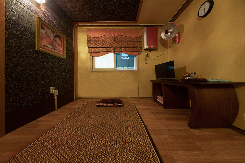 황상동 태국관리사 마사지샵 로얄타이마사지의 쾌적한 관리실 내부 모습