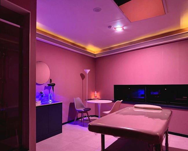 스웨디시 서비스가 제공되는 불당동 탑테라피 매장 내부 사진