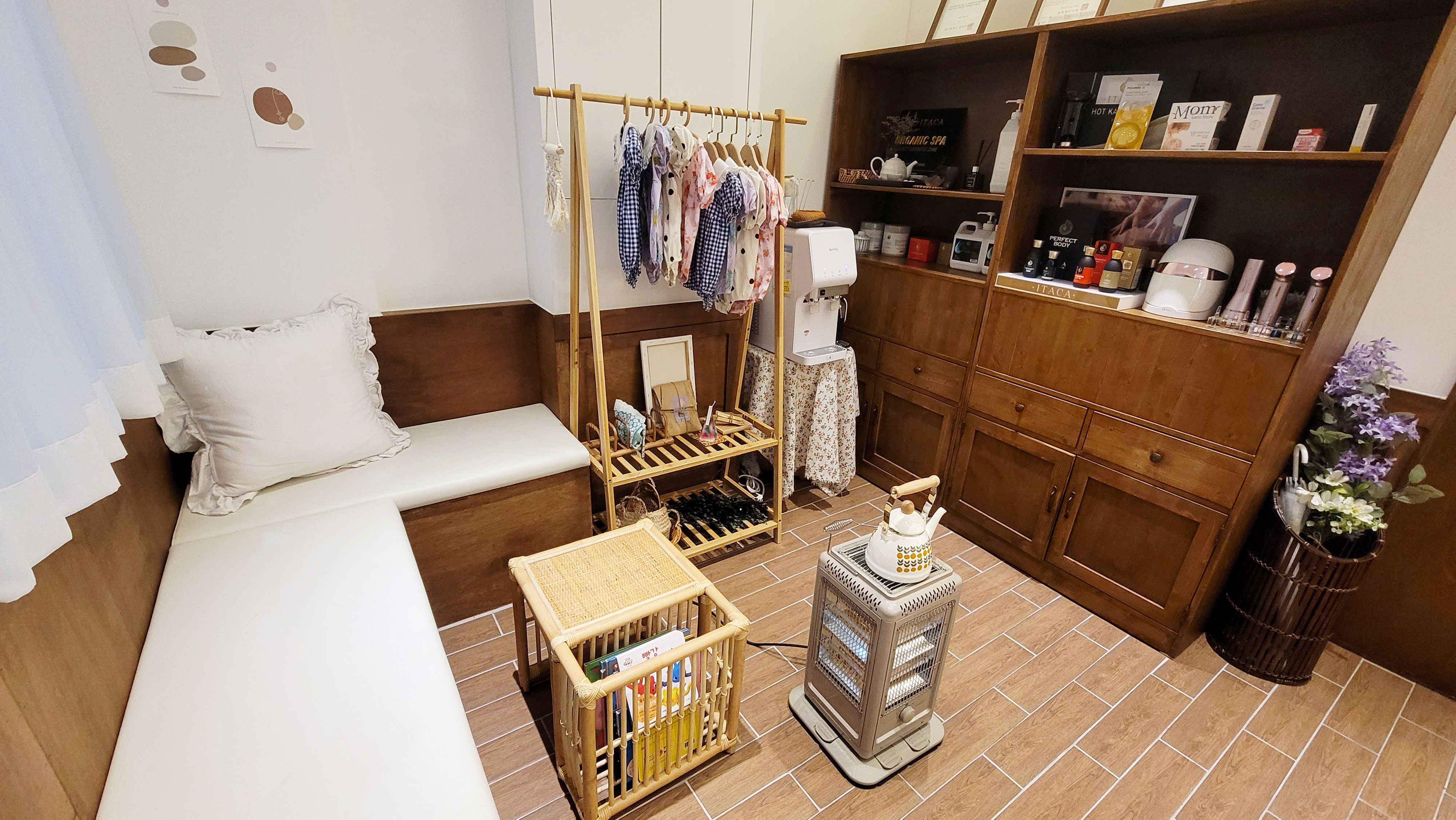 성주동 주변 케어포맘 매장 주요 시설 및 인테리어 사진