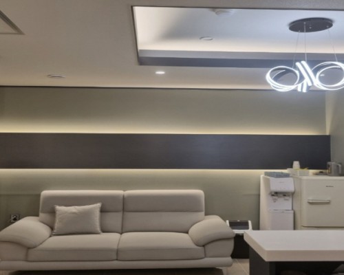 엄사리에 위치한 타이, 아로마 서비스 가능 수타이 시설