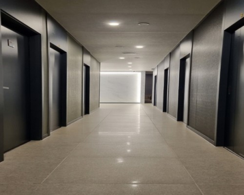 엄사리 인근 타이, 아로마 서비스가 제공되는 수타이의 전체 시설