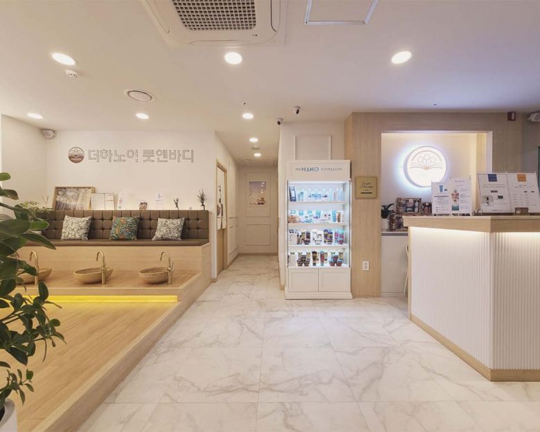 더하노이풋앤바디 - 상도동 장승배기역,노량진역,상도역 인근 한국마사지 전문 마사지 매장 전경