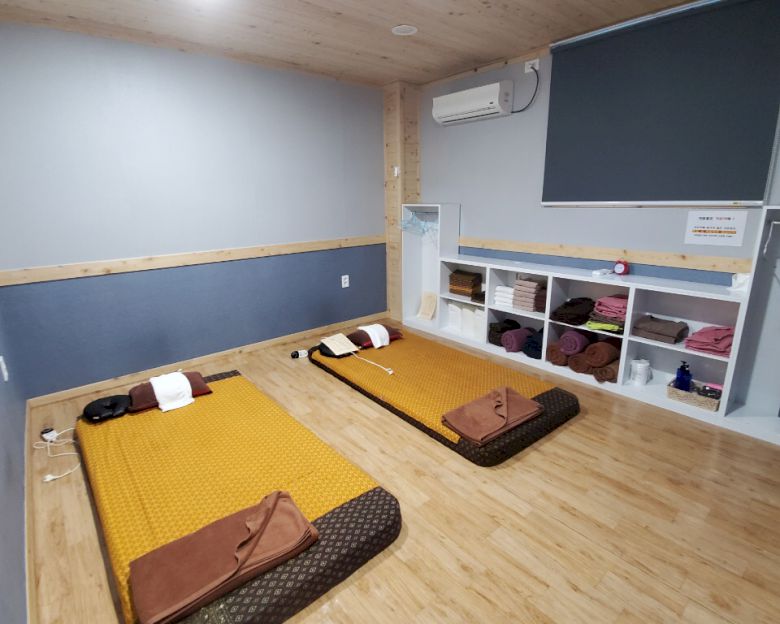 대평리 인근 마사지 잘하는 곳 쿤아로마타이 청결하게 관리된 내부 시설