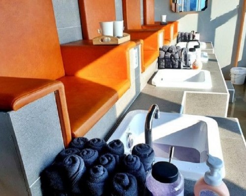 태국마사지 서비스가 제공되는 웅천동 501테라피 매장 내부 사진