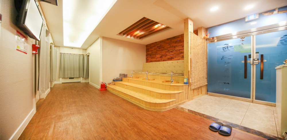 마북동 중국관리사 마사지샵 수중국정통마사지 의 쾌적한 관리실 내부 모습