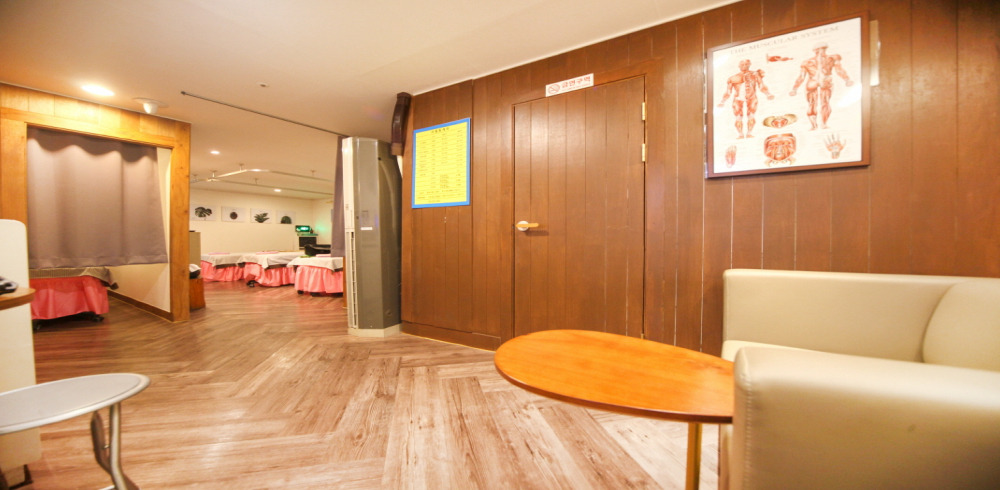 더힐링  - 북아현동 신촌역,대흥역,이대역,아현역,애오개역 인근 중국마사지 전문 마사지 매장 전경