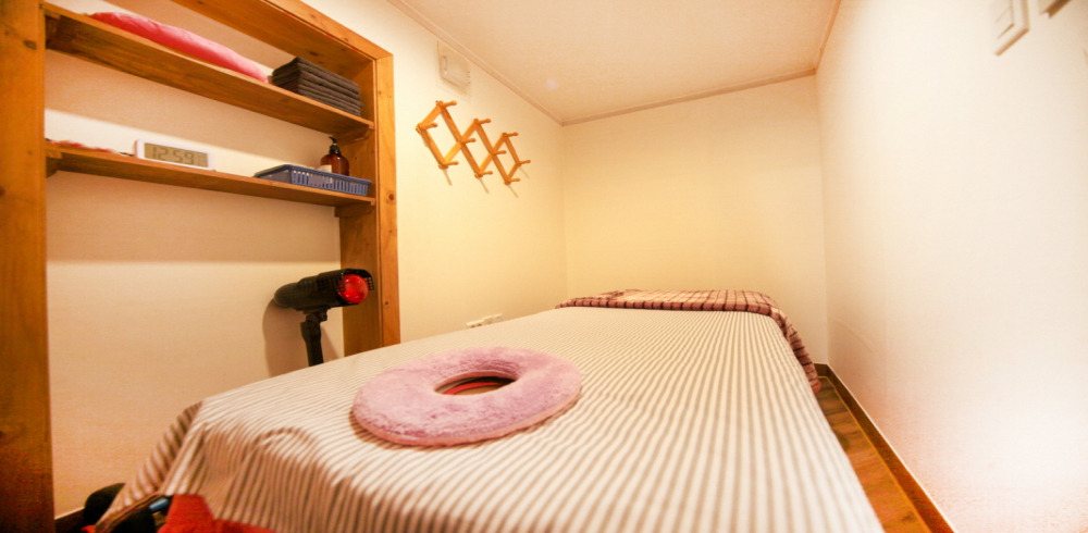 북아현동 중국마사지 전문 더힐링 의 깔끔하고 정돈된 내부 전경