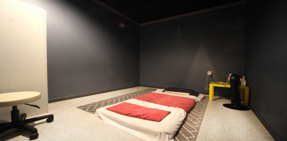 태국마사지 서비스가 제공되는 양청리 구찌마사지 매장 내부 사진