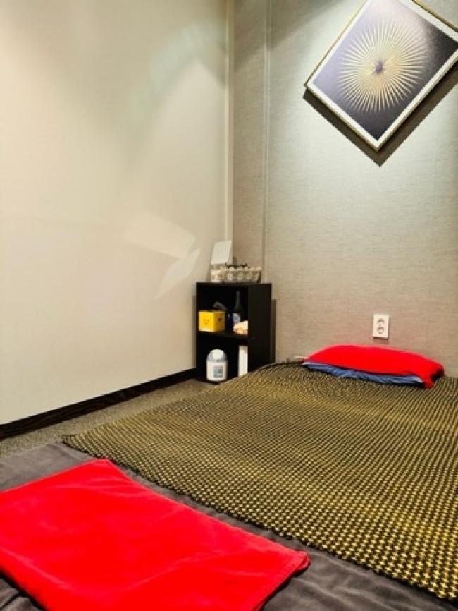 덕진동2가 인근 태국관리사 마사지 전문 수아로마의 아늑한 내부 시설 안내