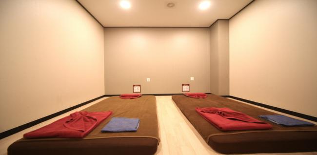 태국마사지 서비스가 제공되는 일산동 폰타이테라피 매장 내부 사진