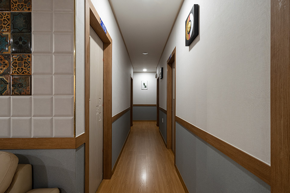 태국마사지 서비스가 제공되는 호계동 지엘타이 매장 내부 사진