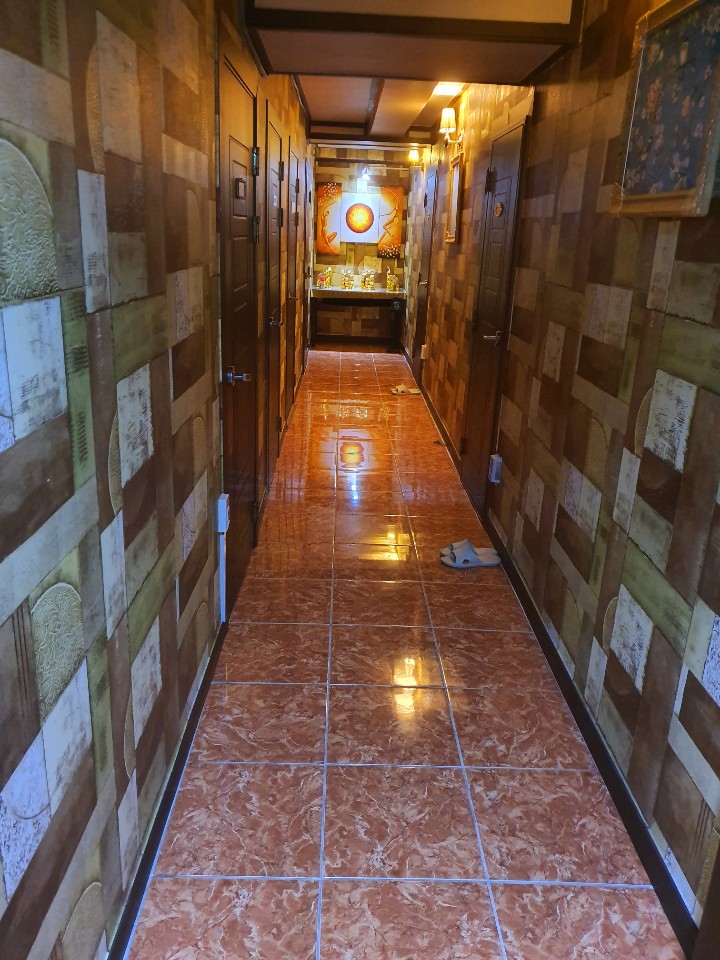 반구동 주변 반구타이 매장 주요 시설 및 인테리어 사진