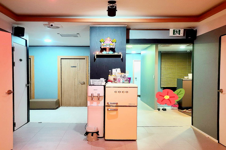 란다테라피 - 중리 인근 한국마사지 전문 마사지 매장 전경