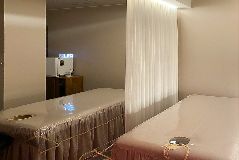 에스테틱 서비스가 제공되는 삼산동 리페어에스테틱 매장 내부 사진