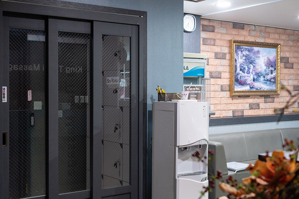 신상리 인근 타이, 아로마 서비스가 제공되는 킹타이마사지의 전체 시설