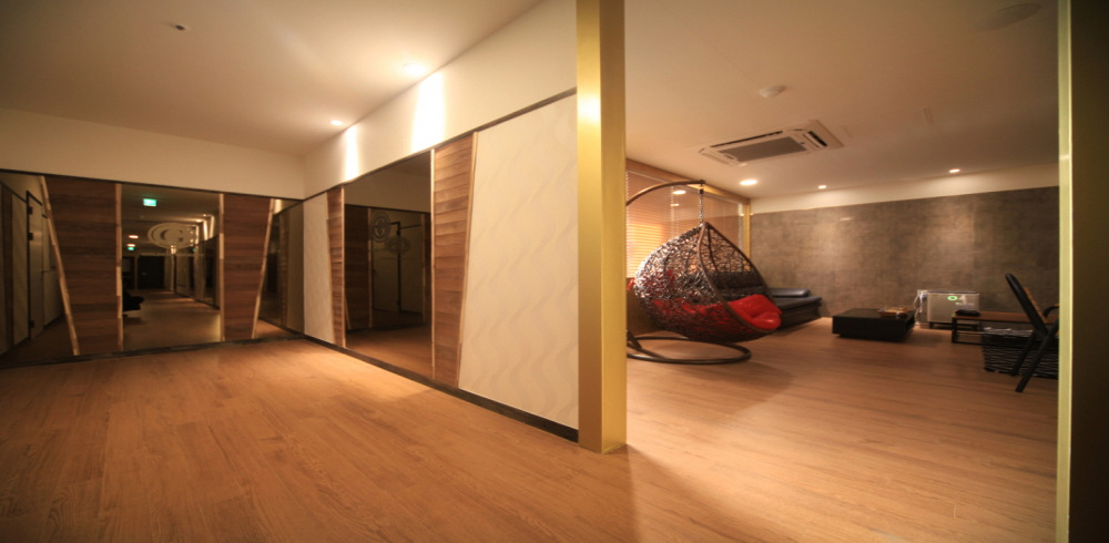 매탄동 한국관리사 마사지샵 티엘아로마의 쾌적한 관리실 내부 모습