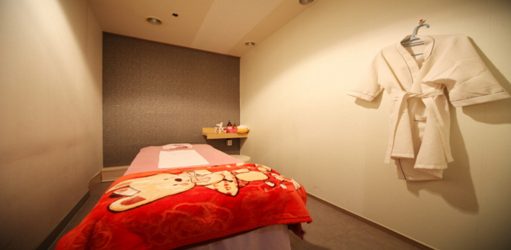 동화리 인근 한국관리사 마사지 전문 약손스웨디시&아로마의 아늑한 내부 시설 안내