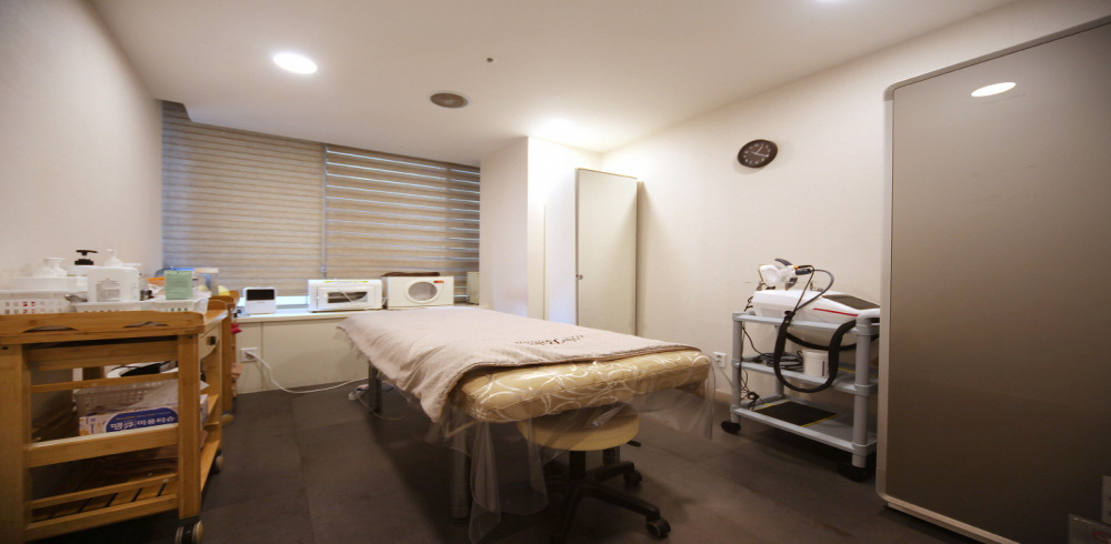 이네스뷰티 - 역삼동 강남역,신논현역,언주역,역삼역 인근 샤워가능, 커플실, 단체예약, 여성전용 완비된 마사지 시설