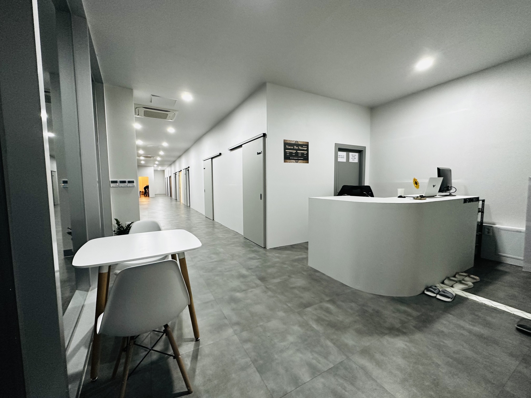 주변 태국마사지 추천 매장 헤븐테라피의 전체적인 인테리어 모습